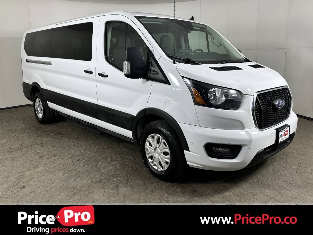 2023 Ford Transit Passenger Wagon T-350 XLT — Passenger Van — 48,115 mi — Maumee, OH