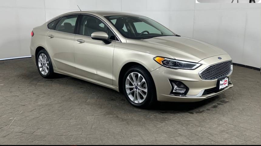 2019 Ford Fusion Energi Titanium — Sedan — 51,856 mi — Maumee, OH