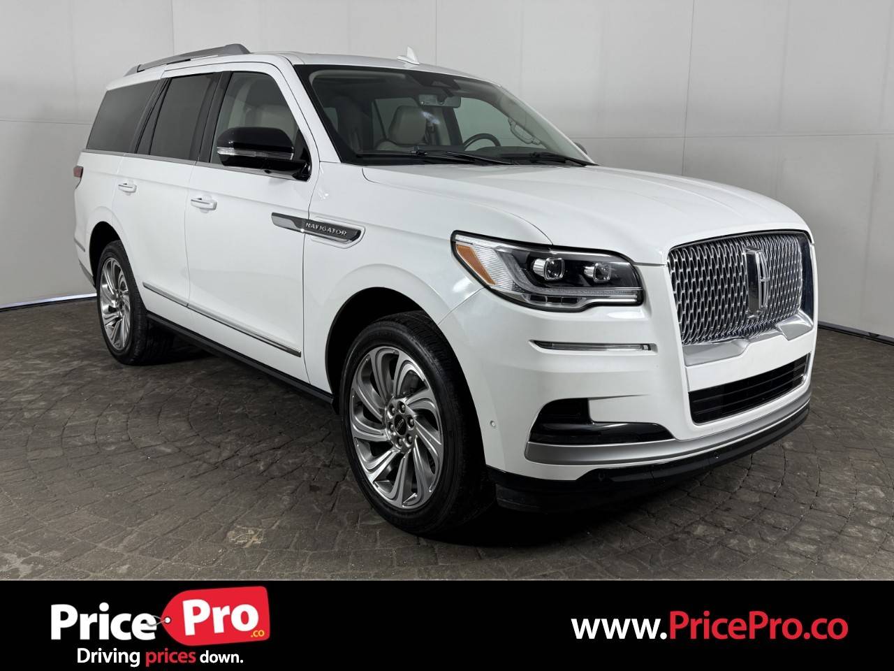 2024 Lincoln Navigator Premiere — SUV — 29,484 mi — Maumee, OH