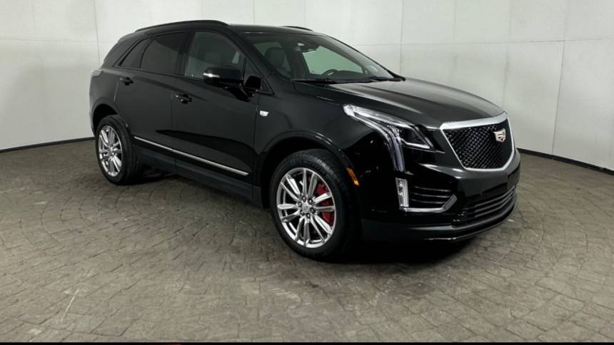 2022 Cadillac XT5 Sport — SUV — 15,936 mi — Maumee, OH