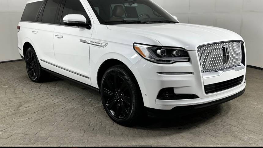 2023 Lincoln Navigator Reserve — SUV — 7,970 mi — Maumee, OH