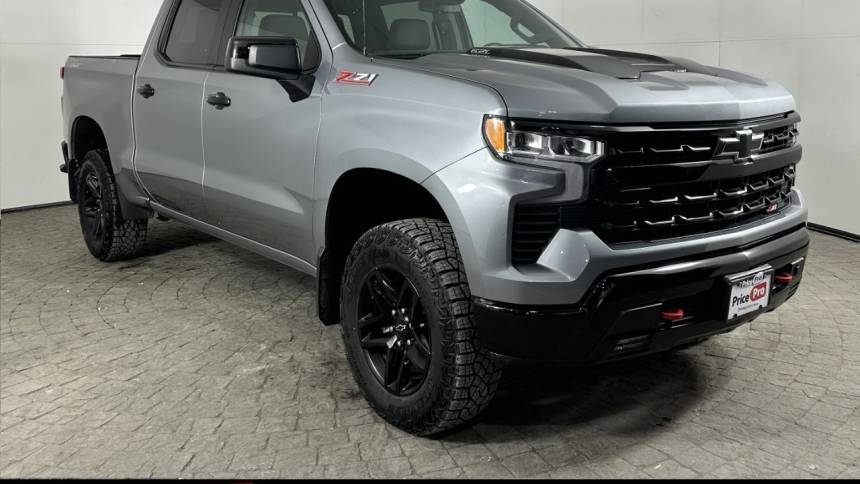 2024 Chevrolet Silverado 1500 LT Trail Boss — Pickup Truck — 9,865 mi — Maumee, OH