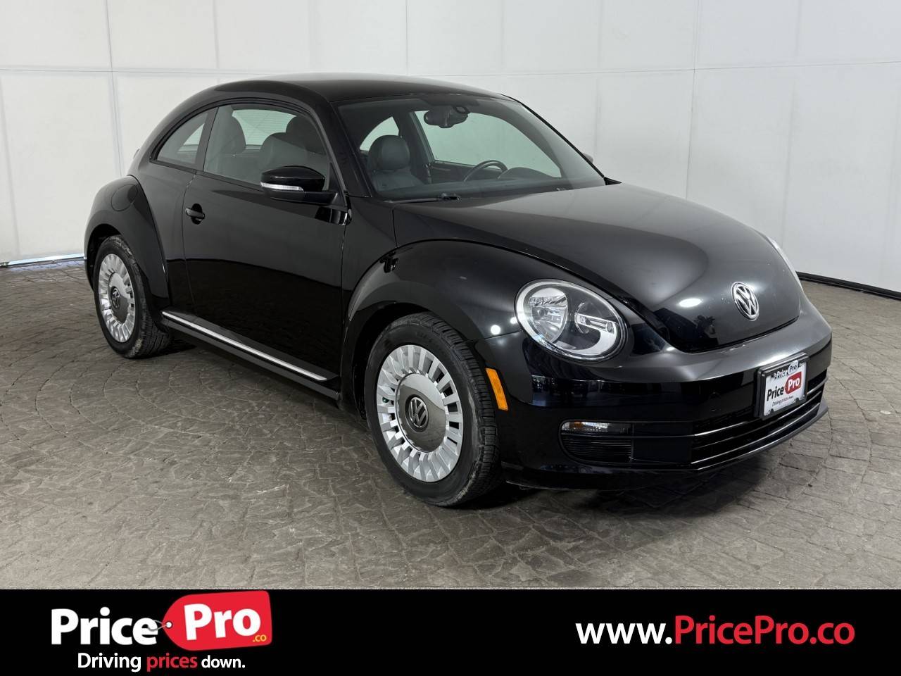 2016 Volkswagen Beetle 1.8T SE — Hatchback — 67,924 mi — Maumee, OH