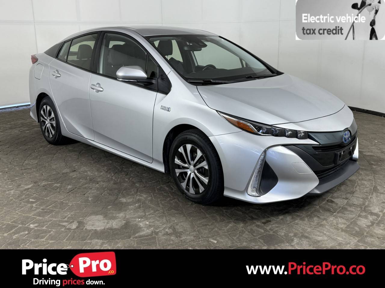2022 Toyota Prius Prime XLE — Hatchback — 104,312 mi — Maumee, OH