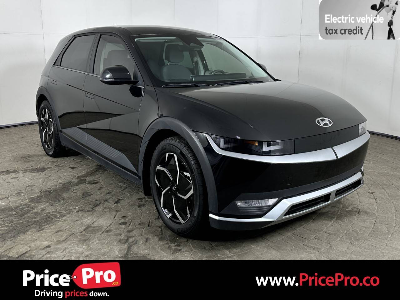 2022 Hyundai IONIQ 5 SE — SUV — 28,988 mi — Maumee, OH