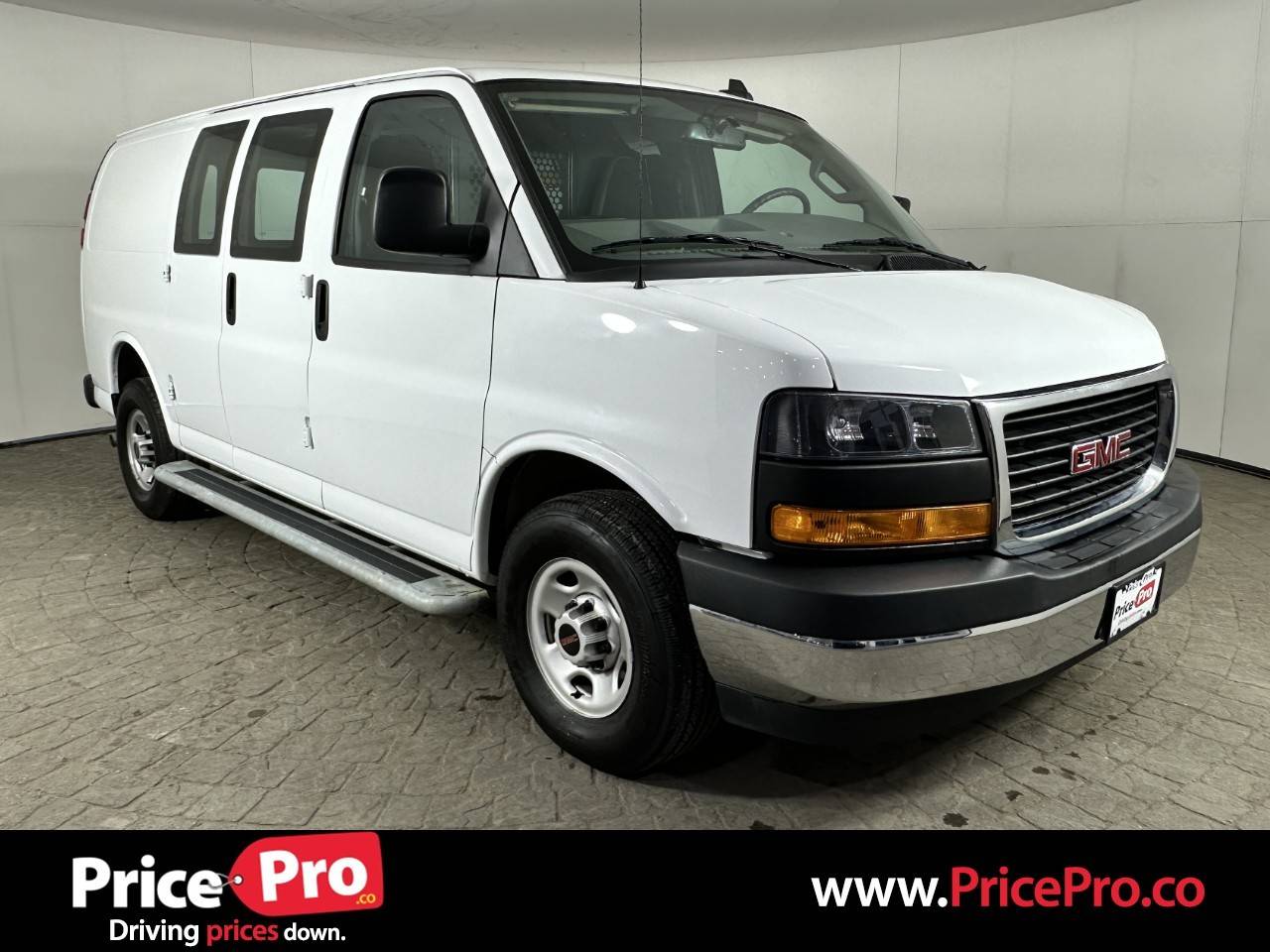2022 GMC Savana Cargo Van Base — Cargo Van — 30,787 mi — Maumee, OH