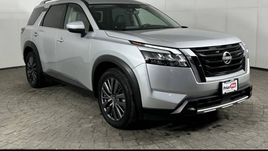 2023 Nissan Pathfinder SL — SUV — 9,390 mi — Maumee, OH