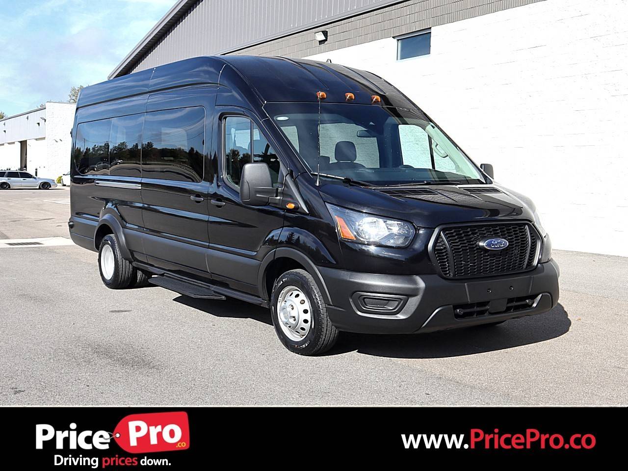 2023 Ford Transit Passenger Wagon T-350 XL — Passenger Van — 39,628 mi — Maumee, OH