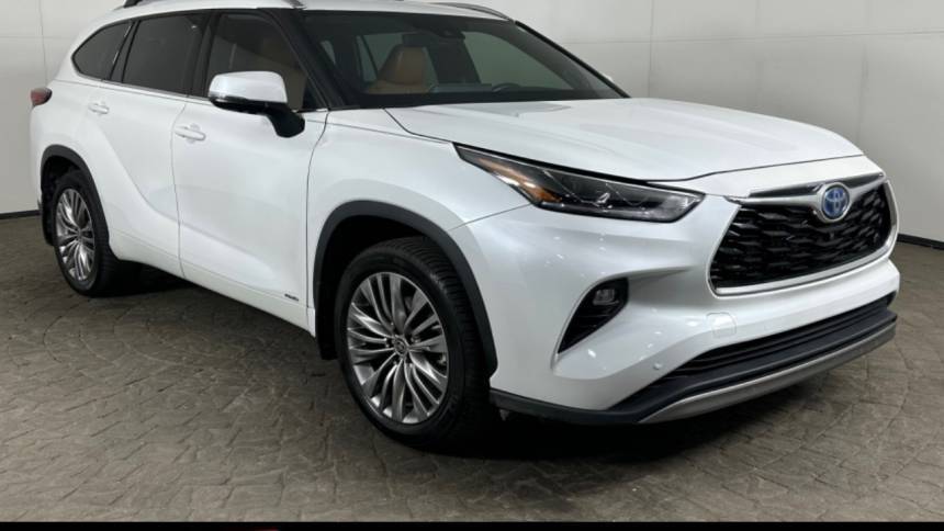 2022 Toyota Highlander Hybrid Platinum — SUV — 30,463 mi — Maumee, OH