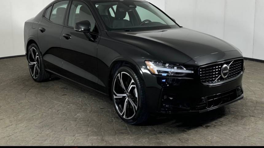 2024 Volvo S60 Core — Sedan — 11,316 mi — Maumee, OH