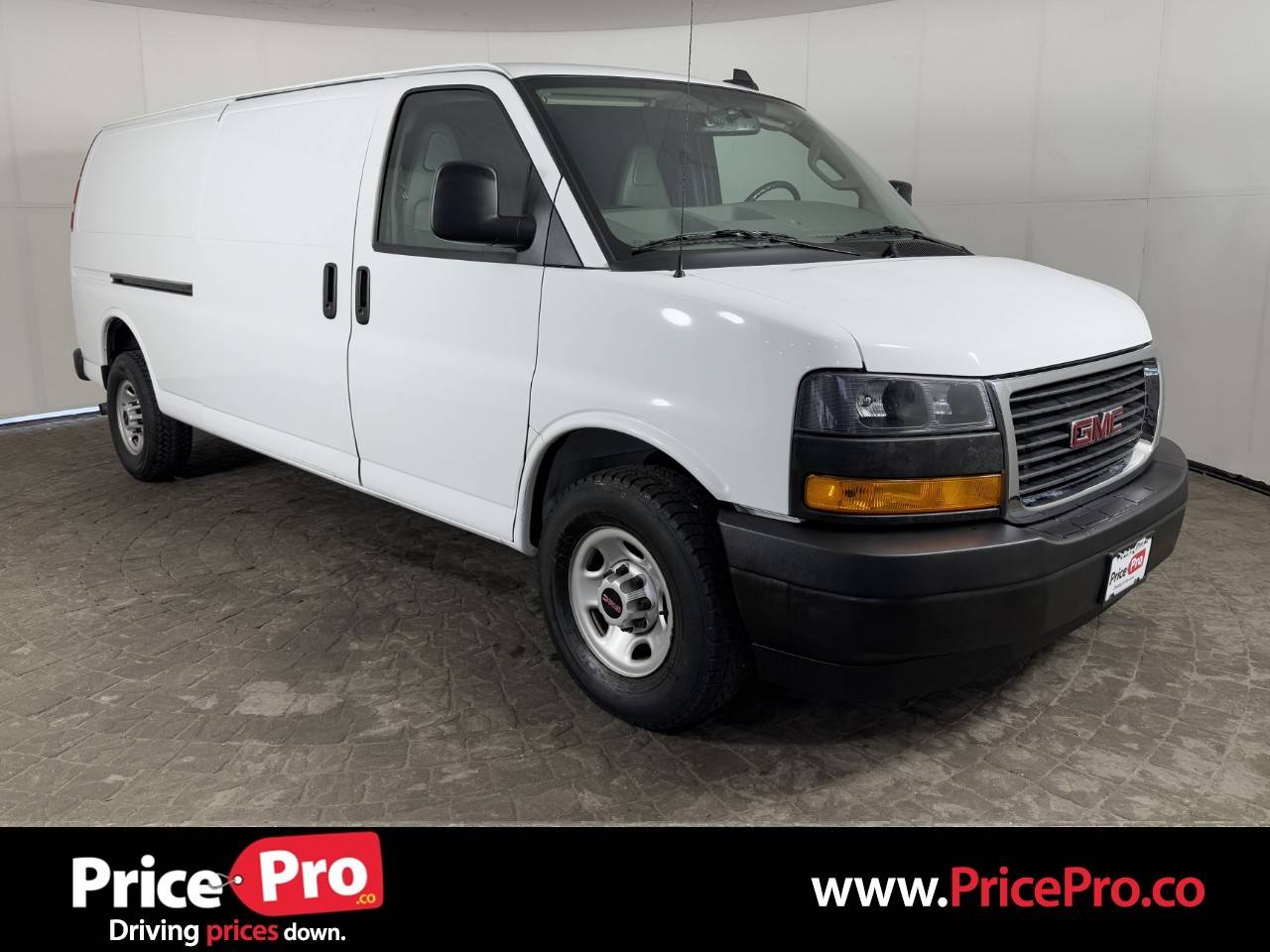 2023 GMC Savana Cargo Van Base — Cargo Van — 46,518 mi — Maumee, OH