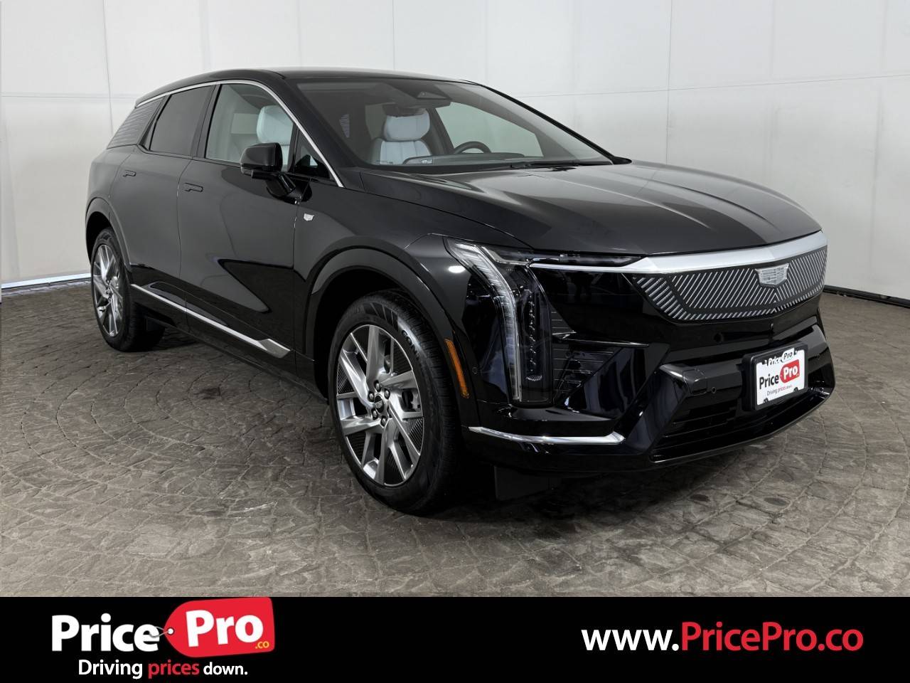 2025 Cadillac OPTIQ Luxury 1 — SUV — 747 mi — Maumee, OH
