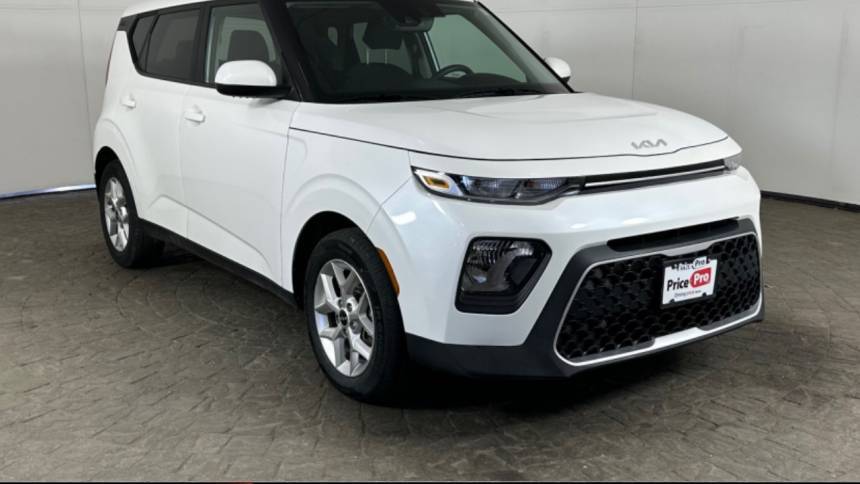 2022 Kia Soul LX — Hatchback — 32,971 mi — Maumee, OH