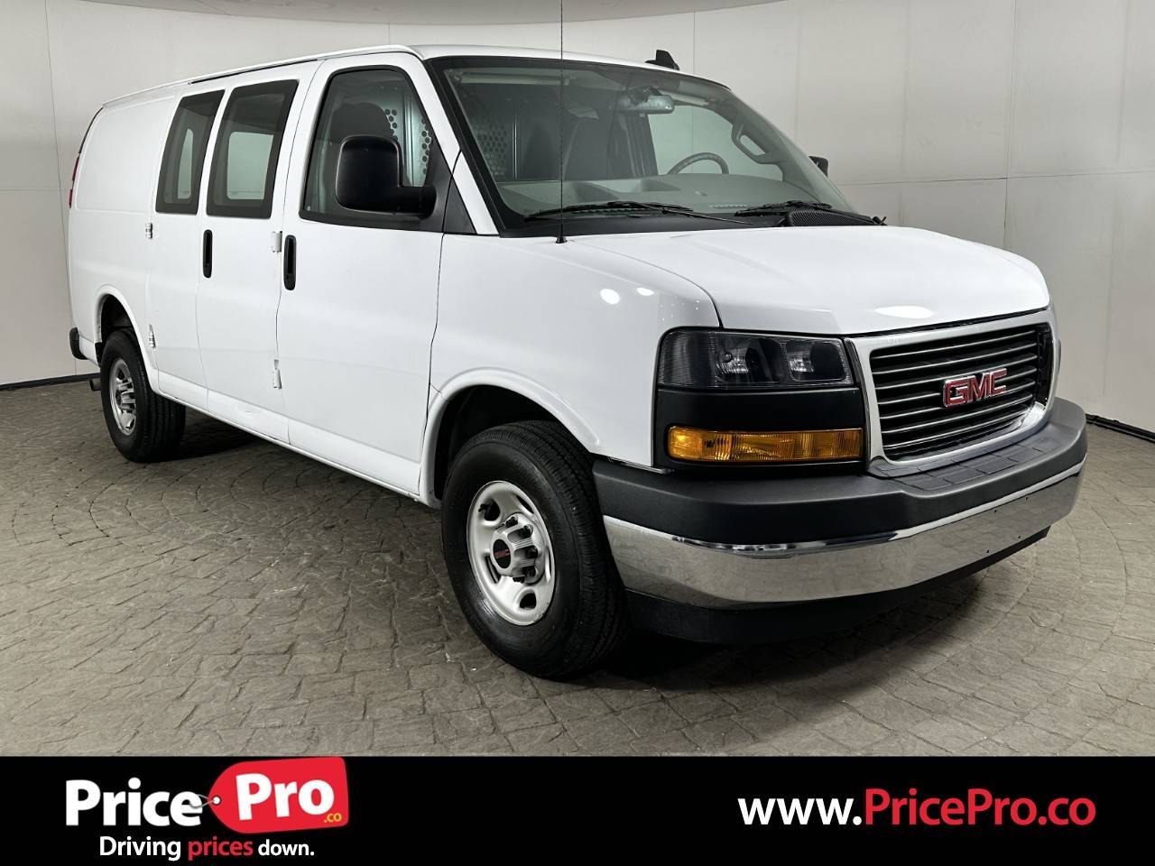 2022 GMC Savana Cargo Van Base — Cargo Van — 25,519 mi — Maumee, OH
