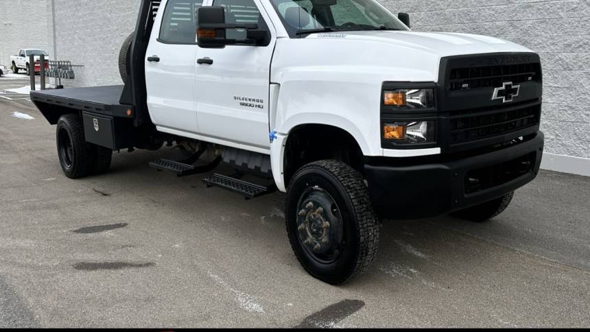 2022 Chevrolet Silverado MD LT — Chassis Cab Truck — 44,893 mi — Maumee, OH