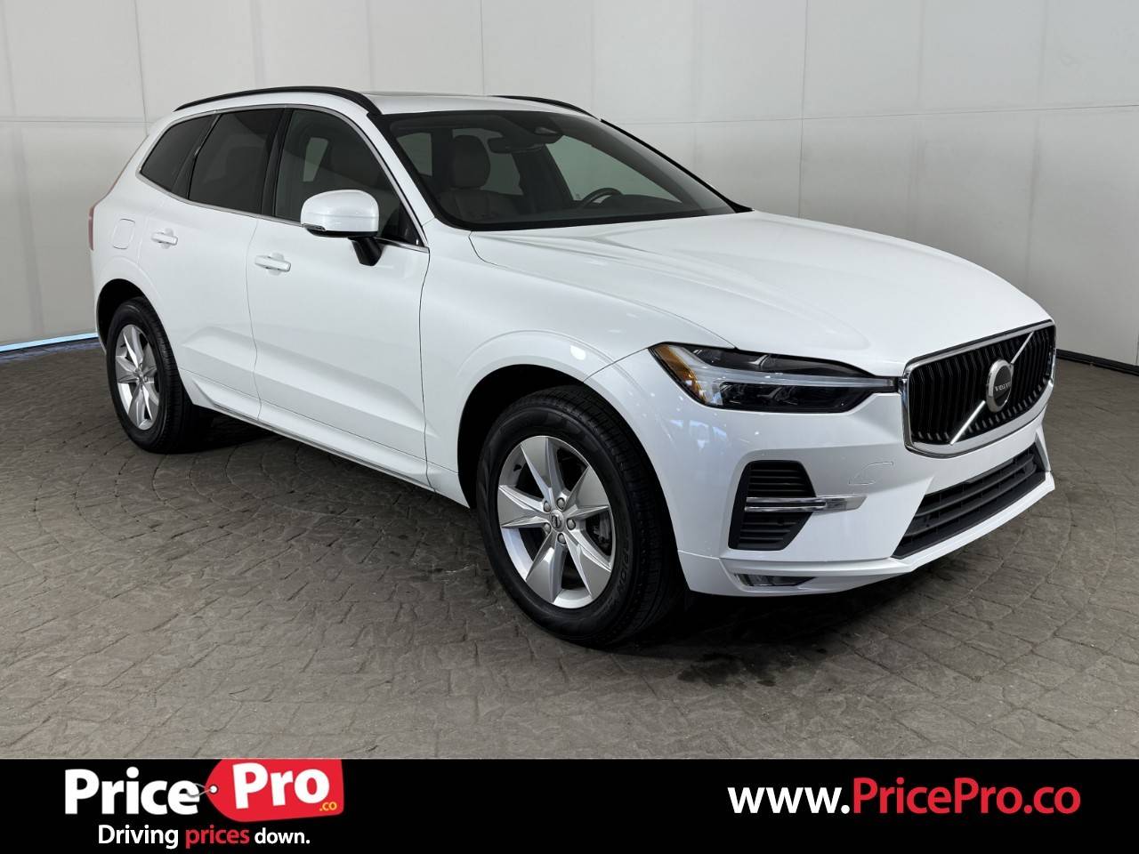 2022 Volvo XC60 Momentum — SUV — 8,431 mi — Maumee, OH