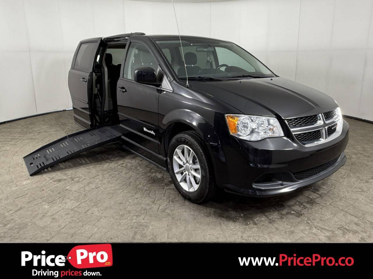 2015 Dodge Grand Caravan SXT — Minivan — 99,457 mi — Maumee, OH