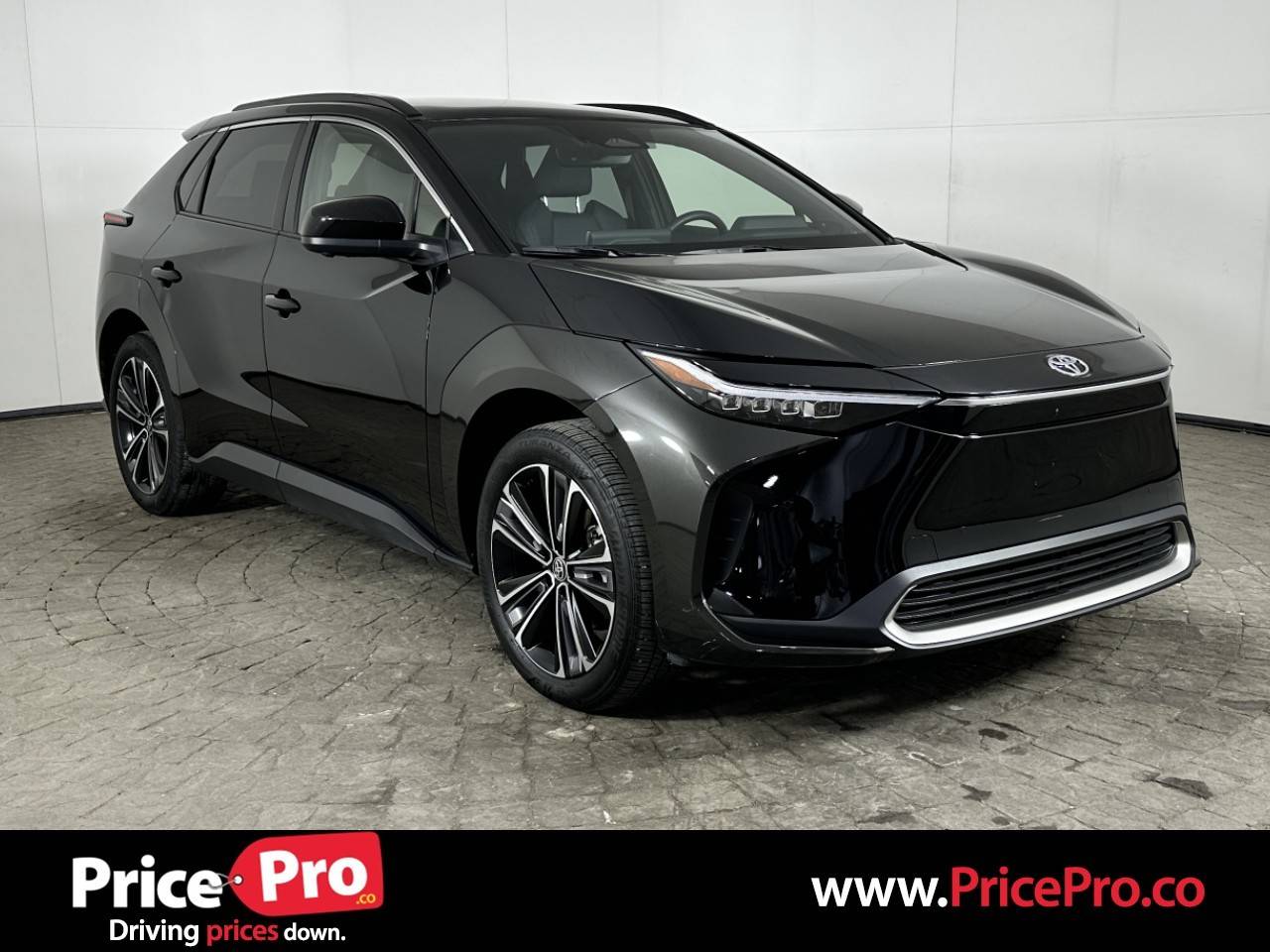 2023 Toyota bZ4X Limited — SUV — 9,112 mi — Maumee, OH