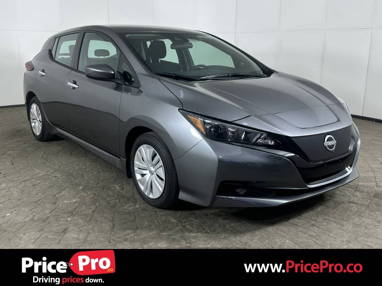 2025 Nissan LEAF S — Hatchback — 3,680 mi — Maumee, OH
