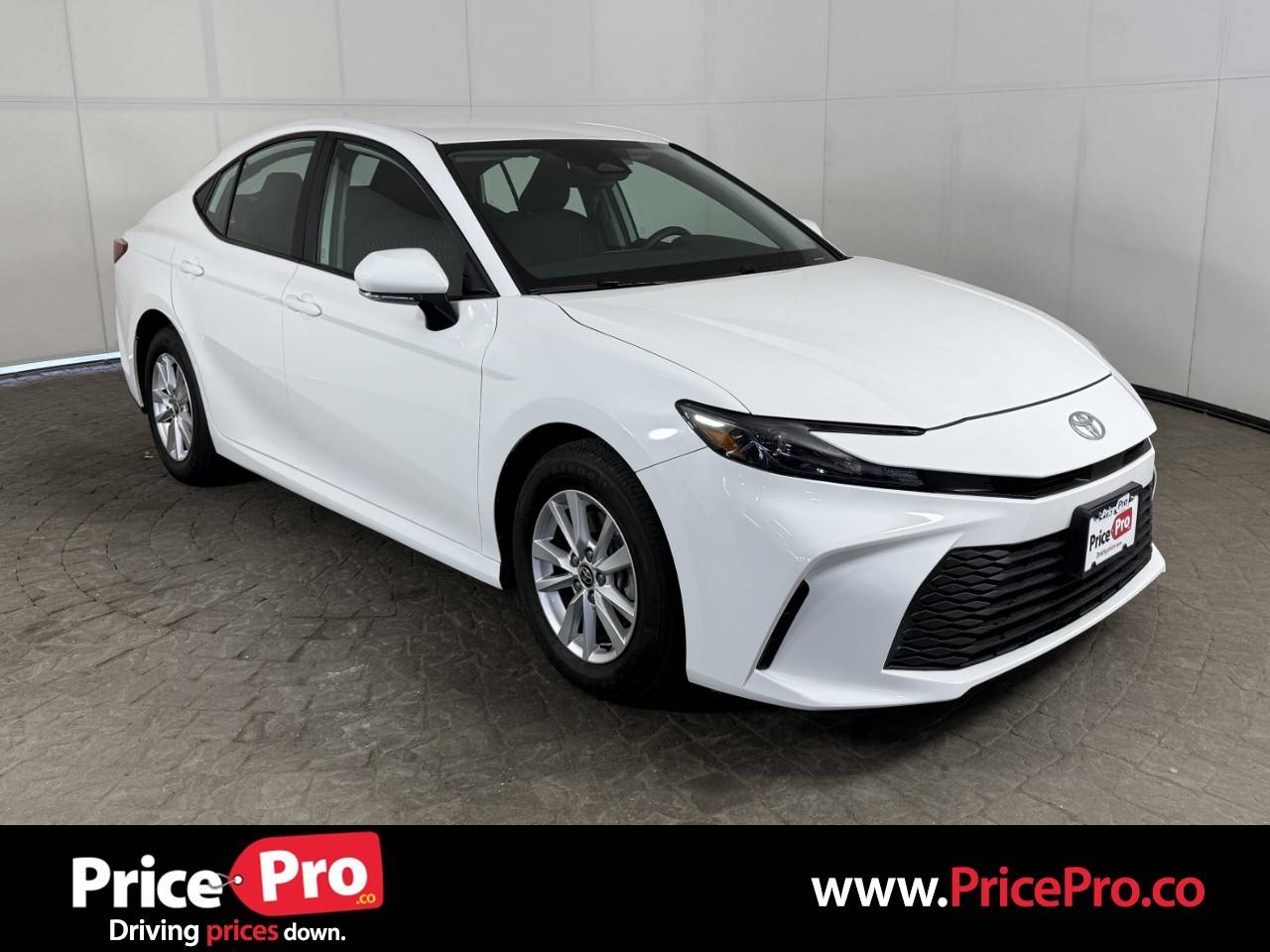 2025 Toyota Camry LE — Sedan — 5,589 mi — Maumee, OH