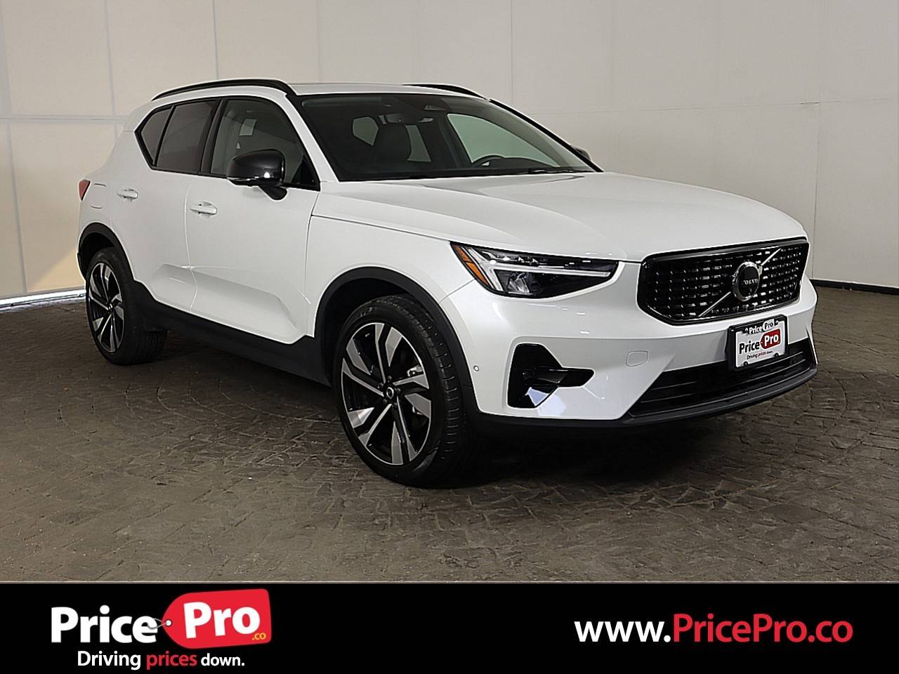 2025 Volvo XC40 Plus — SUV — 18,440 mi — Maumee, OH