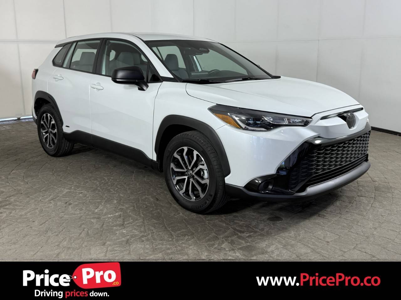 2023 Toyota Corolla Cross Hybrid S — SUV — 8,844 mi — Maumee, OH