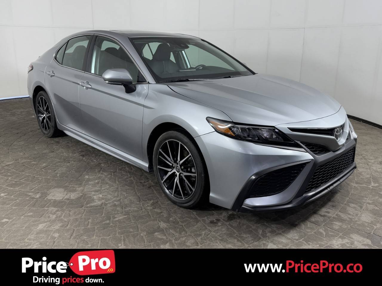2024 Toyota Camry SE Nightshade — Sedan — 28,213 mi — Maumee, OH