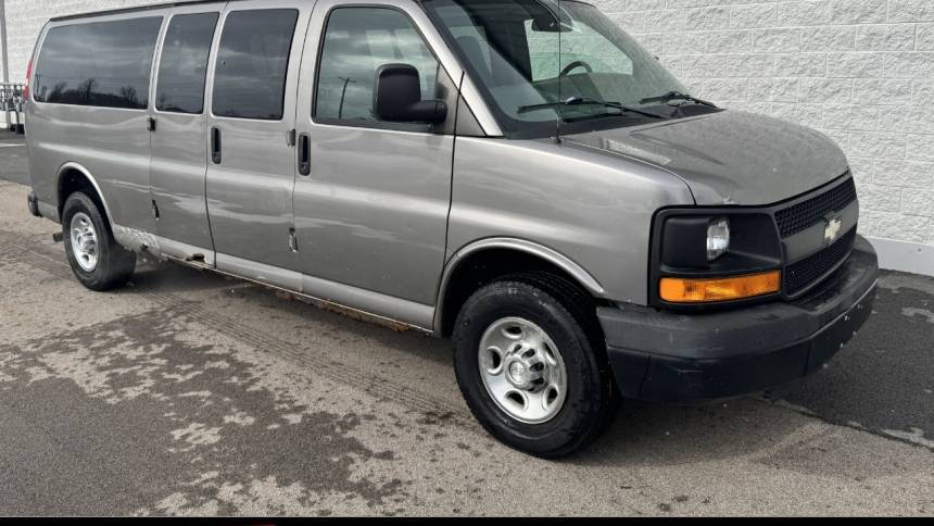 2008 Chevrolet Express Passenger Base — Passenger Van — 91,560 mi — Maumee, OH