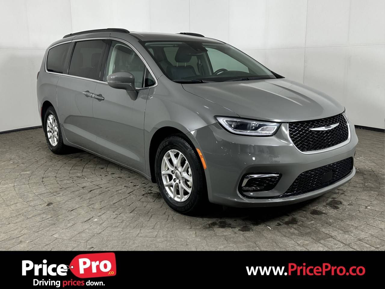 2022 Chrysler Pacifica Touring L — Minivan — 90,283 mi — Maumee, OH