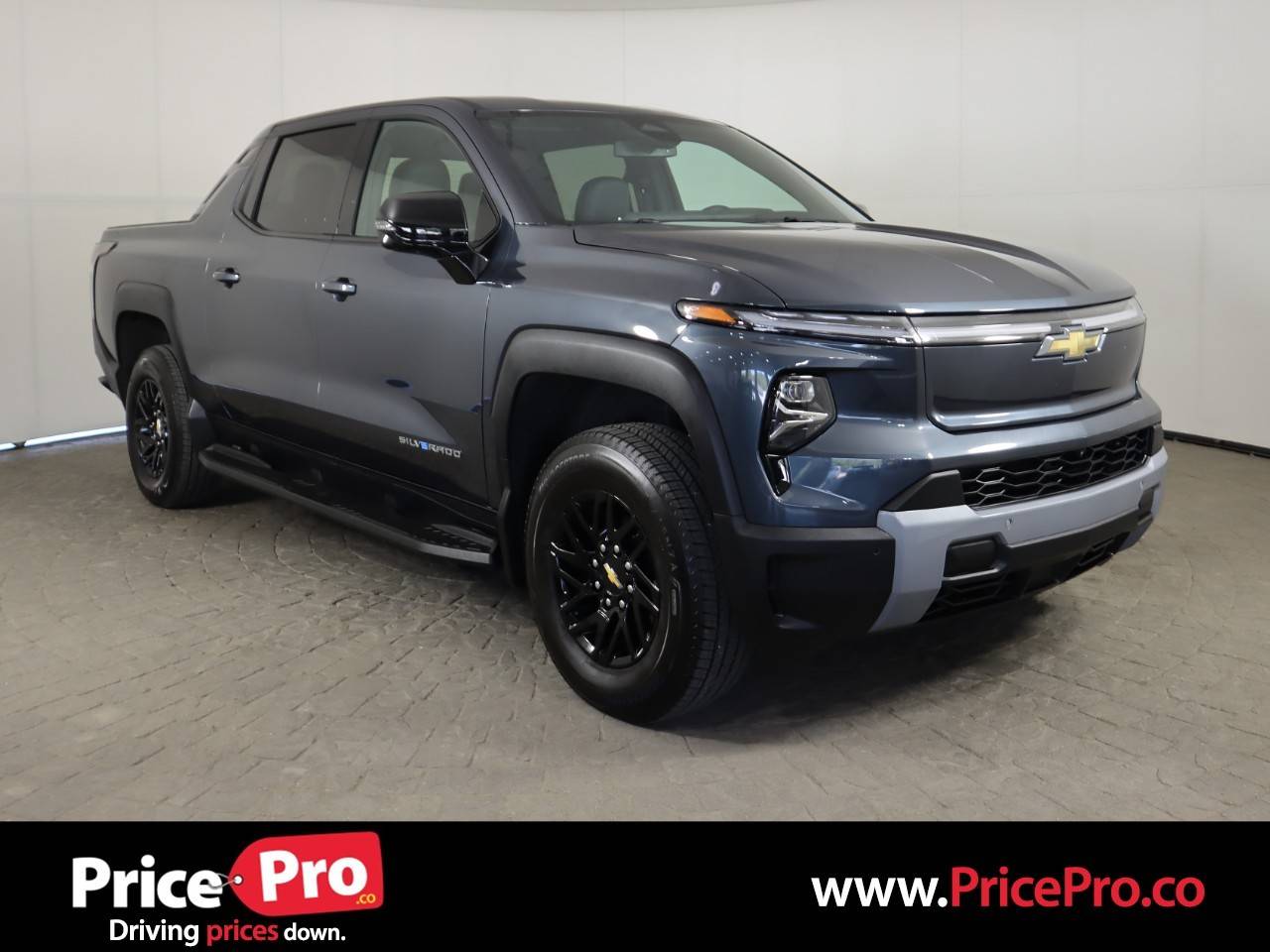 2025 Chevrolet Silverado EV Extended Range LT — Pickup Truck — 5,033 mi — Maumee, OH