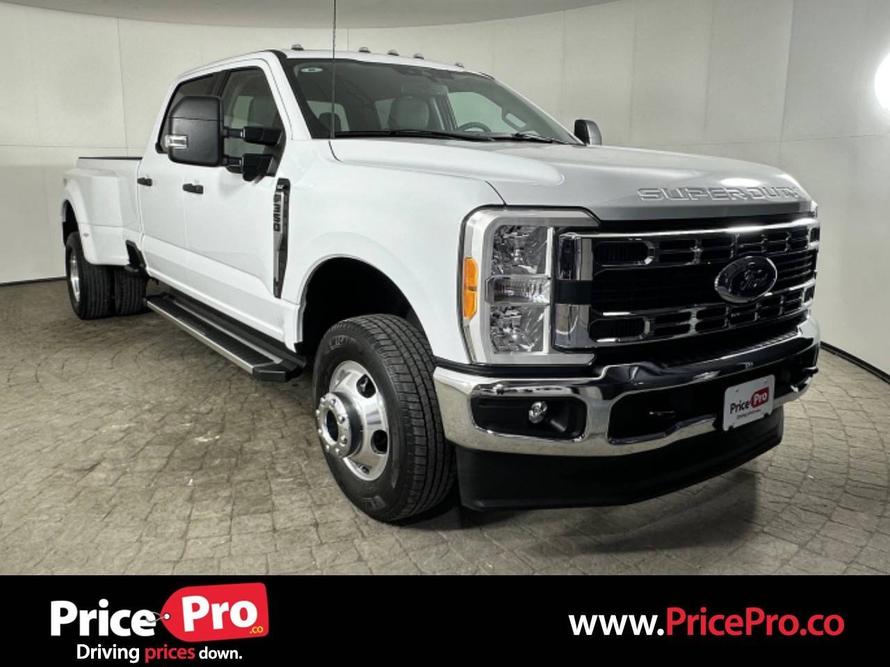 2023 Ford Super Duty F-350 XLT — Pickup Truck — 47,241 mi — Maumee, OH