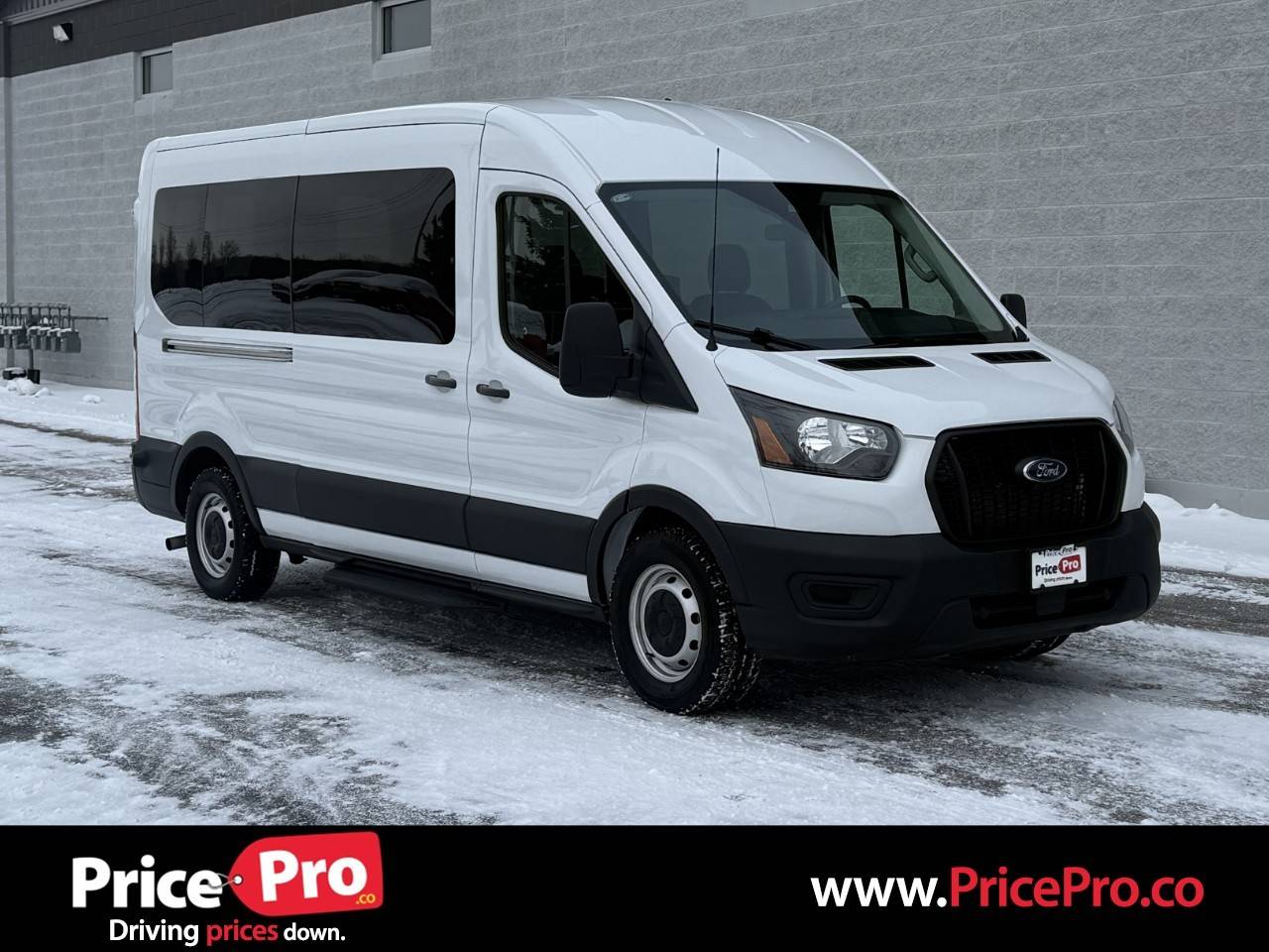 2024 Ford Transit Passenger Wagon T-350 XL — Passenger Van — 14,501 mi — Maumee, OH
