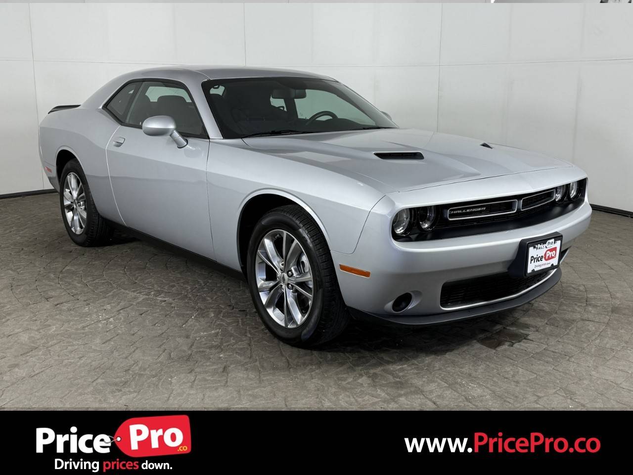 2023 Dodge Challenger SXT — Coupe — 3,032 mi — Maumee, OH
