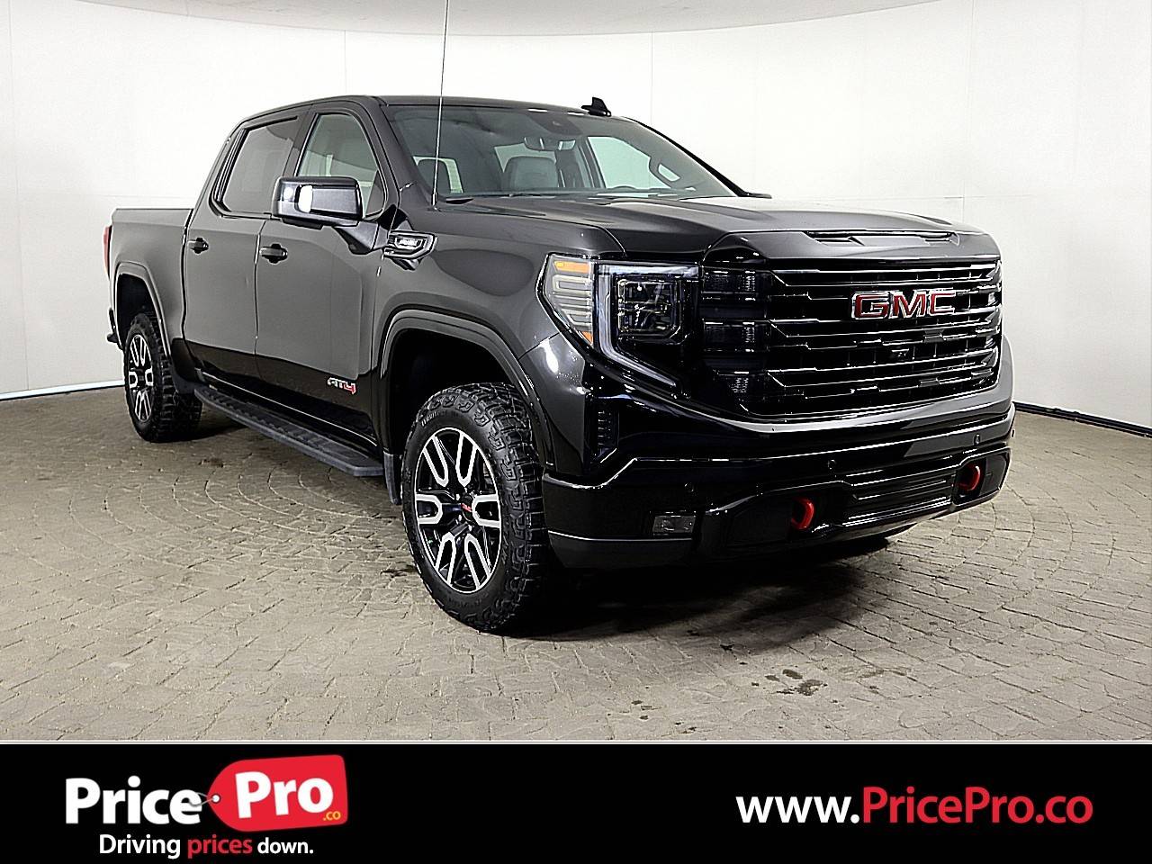 2024 GMC Sierra 1500 AT4 — Pickup Truck — 15,298 mi — Maumee, OH