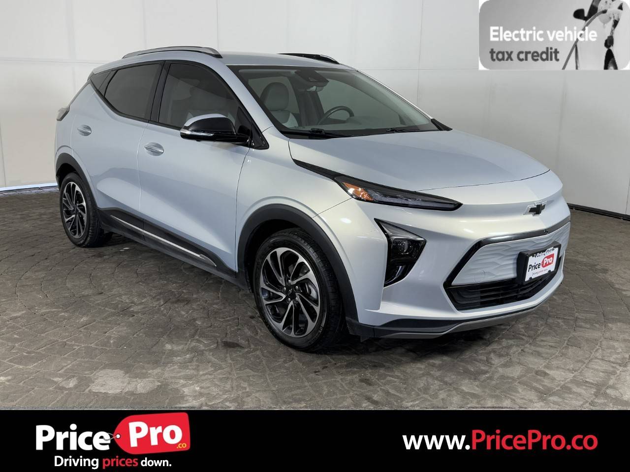 2023 Chevrolet Bolt EUV Premier — SUV — 23,059 mi — Maumee, OH