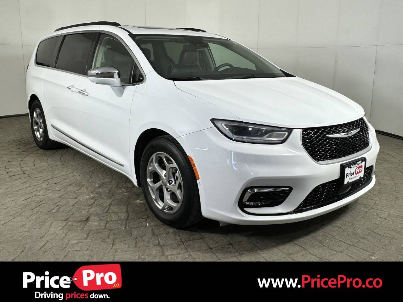 2022 Chrysler Pacifica Limited — Minivan — 60,813 mi — Maumee, OH