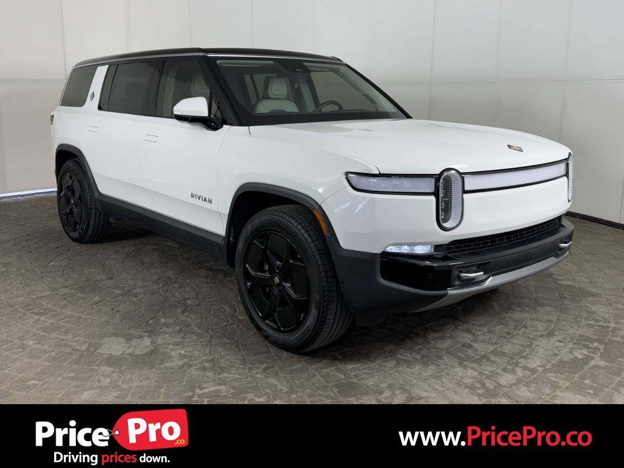 2023 Rivian R1S