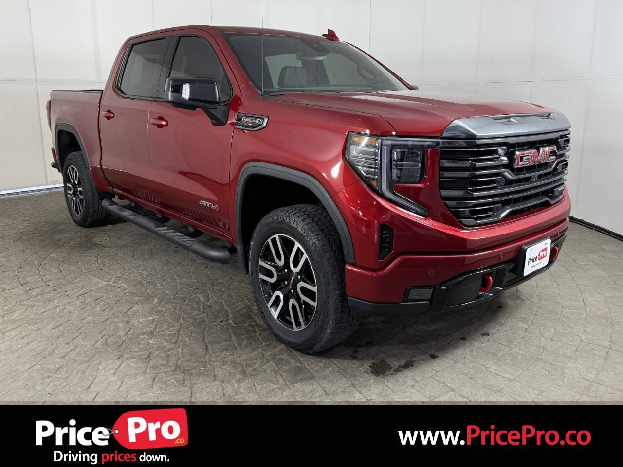 2023 GMC Sierra 1500 AT4 — Pickup Truck — 15,625 mi — Maumee, OH
