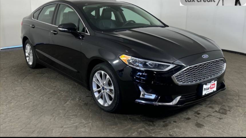 2020 Ford Fusion Energi Titanium