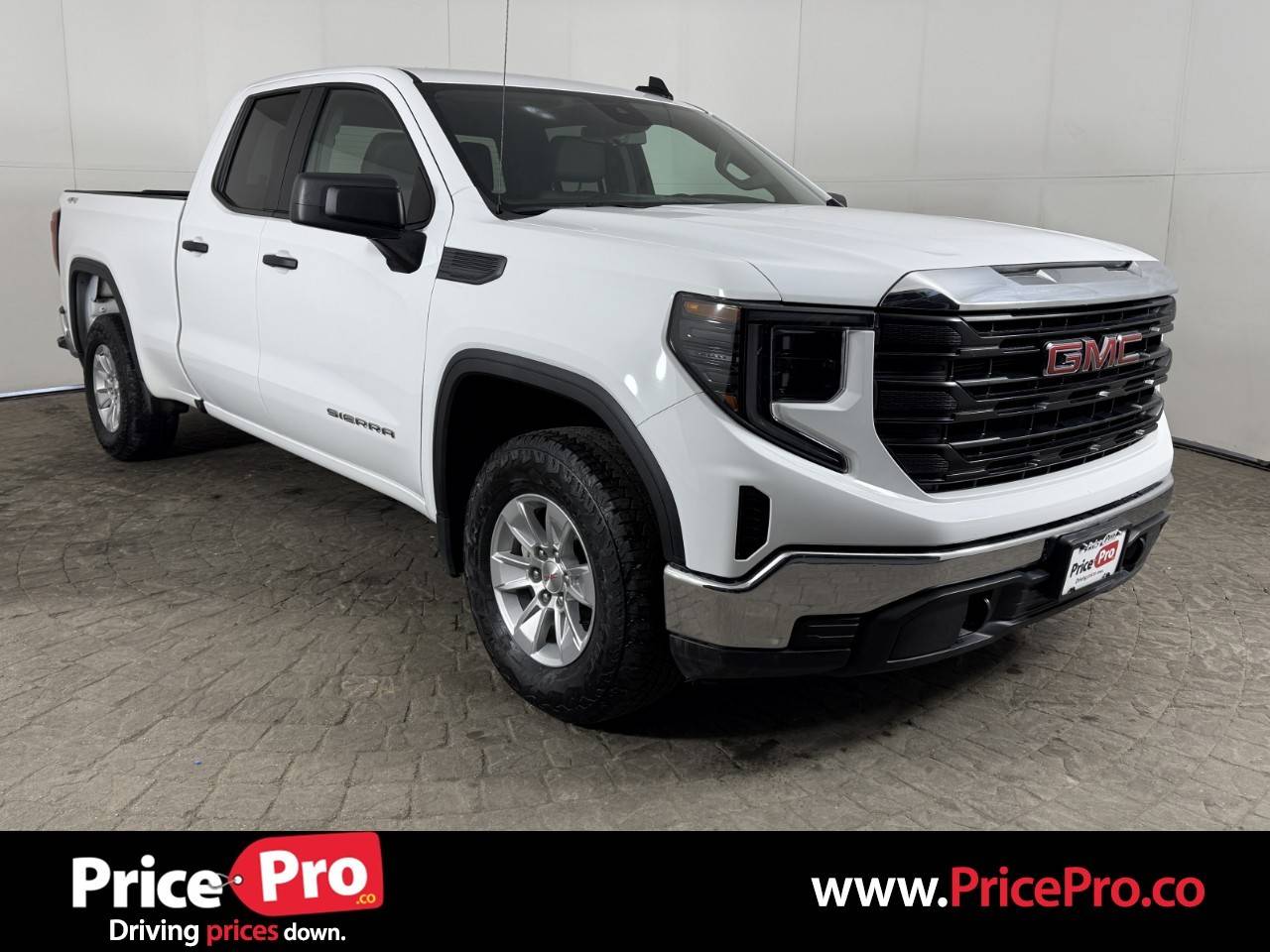 2024 GMC Sierra 1500 Pro — Pickup Truck — 11,853 mi — Maumee, OH