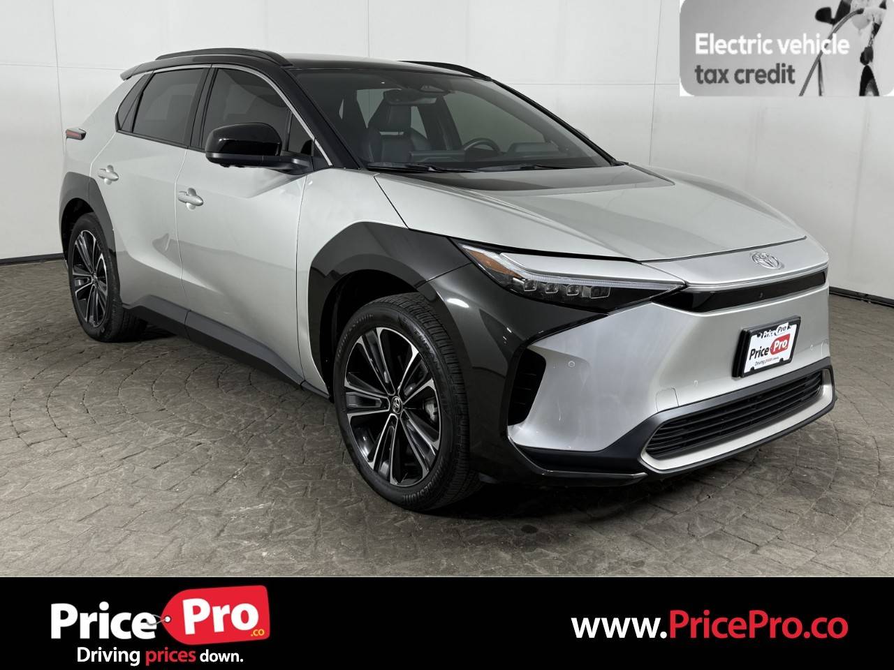 2023 Toyota bZ4X Limited — SUV — 18,741 mi — Maumee, OH