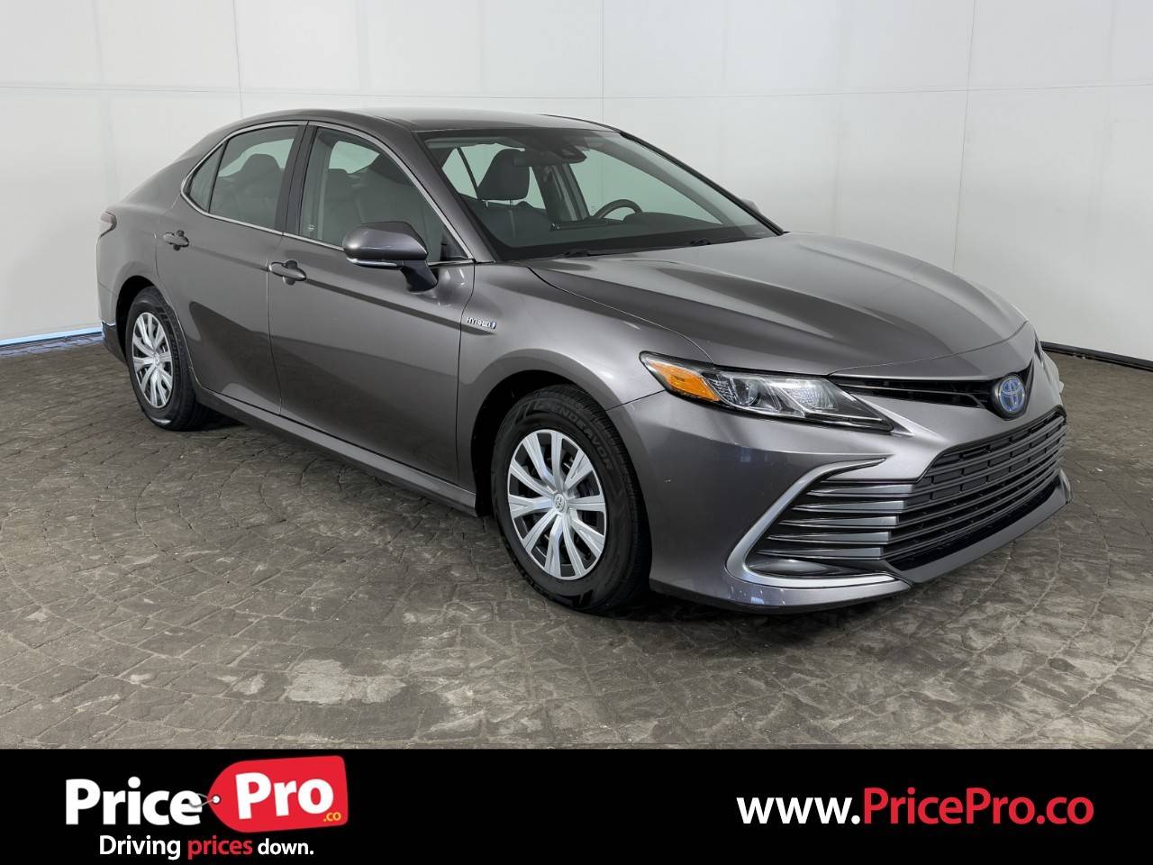 2021 Toyota Camry Hybrid LE — Sedan — 42,270 mi — Maumee, OH