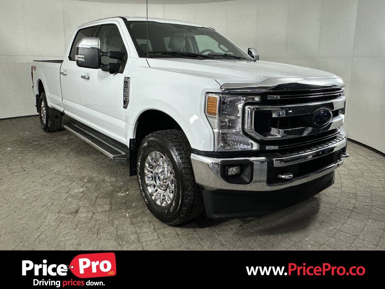 2022 Ford Super Duty F-350 XLT — Pickup Truck — 28,075 mi — Maumee, OH