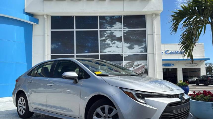 2023 Toyota Corolla Hybrid LE — Sedan — 22,130 mi — Vero Beach, FL