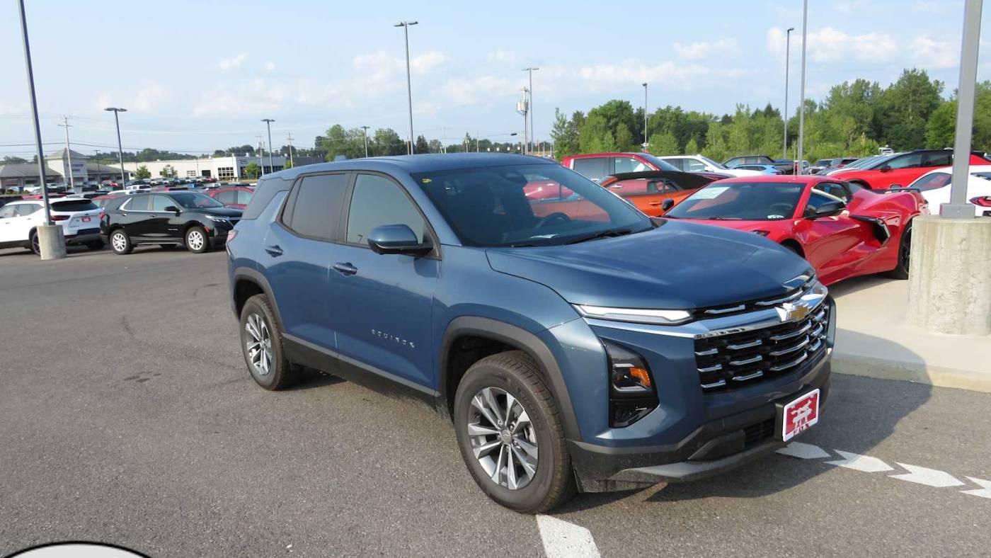 2025 Chevrolet Equinox LT — SUV — 26 mi — Liverpool, NY