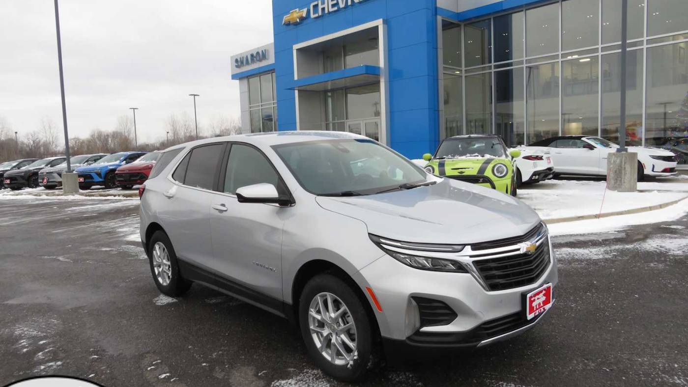 2022 Chevrolet Equinox LT — SUV — 18,252 mi — Liverpool, NY