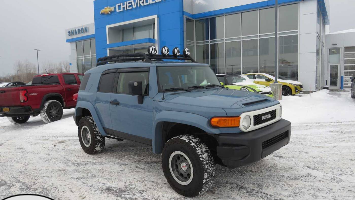 2014 Toyota FJ Cruiser Base — SUV — 154,715 mi — Liverpool, NY