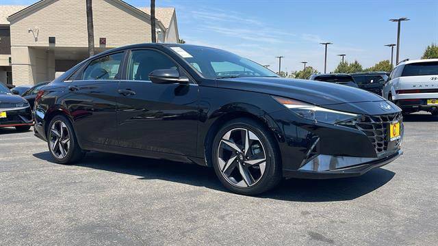 2023 Hyundai Elantra Hybrid Limited — Sedan — 33,265 mi — Corona, CA