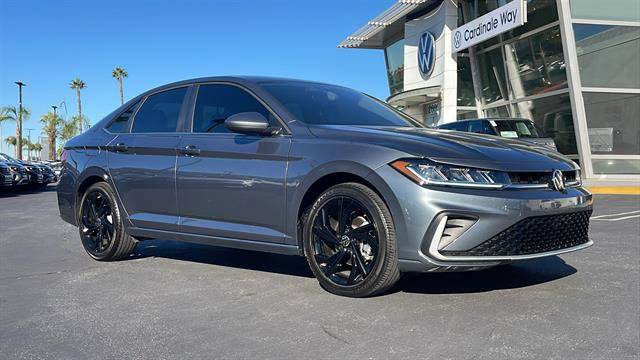 2025 Volkswagen Jetta SE — Sedan — 3,611 mi — Corona, CA