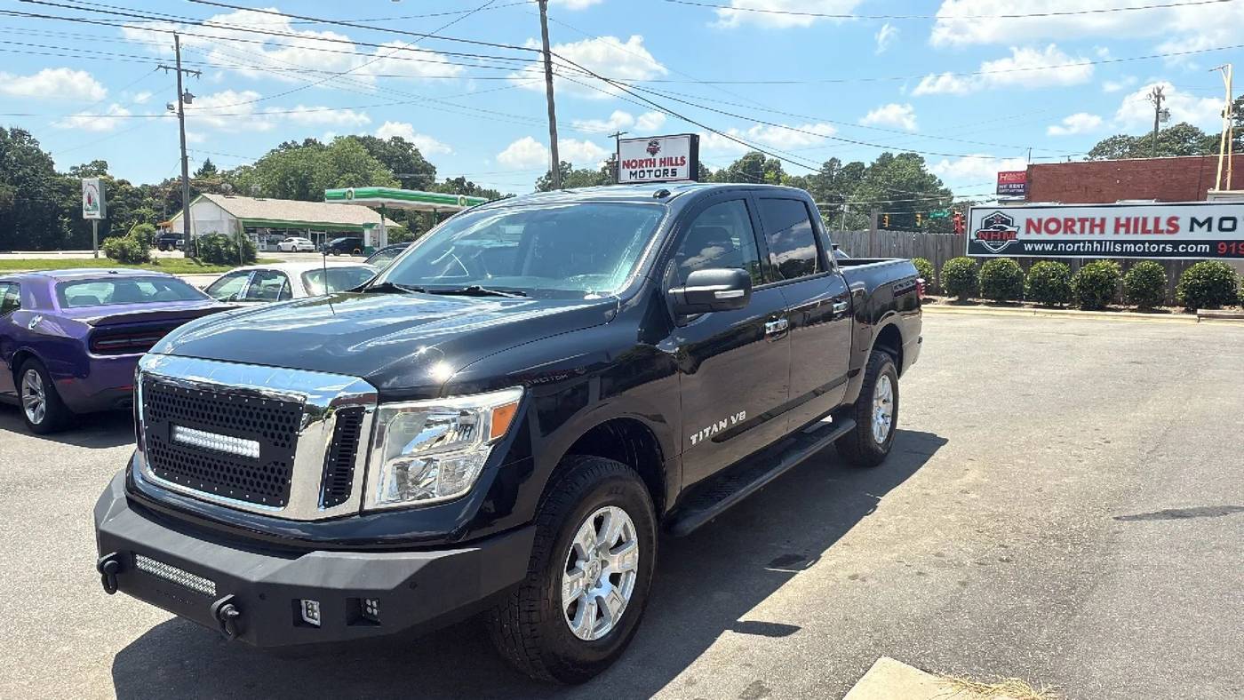 2018 Nissan Titan SV — Pickup Truck — 118,588 mi — Raleigh, NC